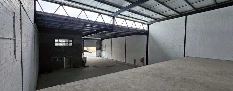 To Let Commercial Property for Rent in Somerset West Western Cape